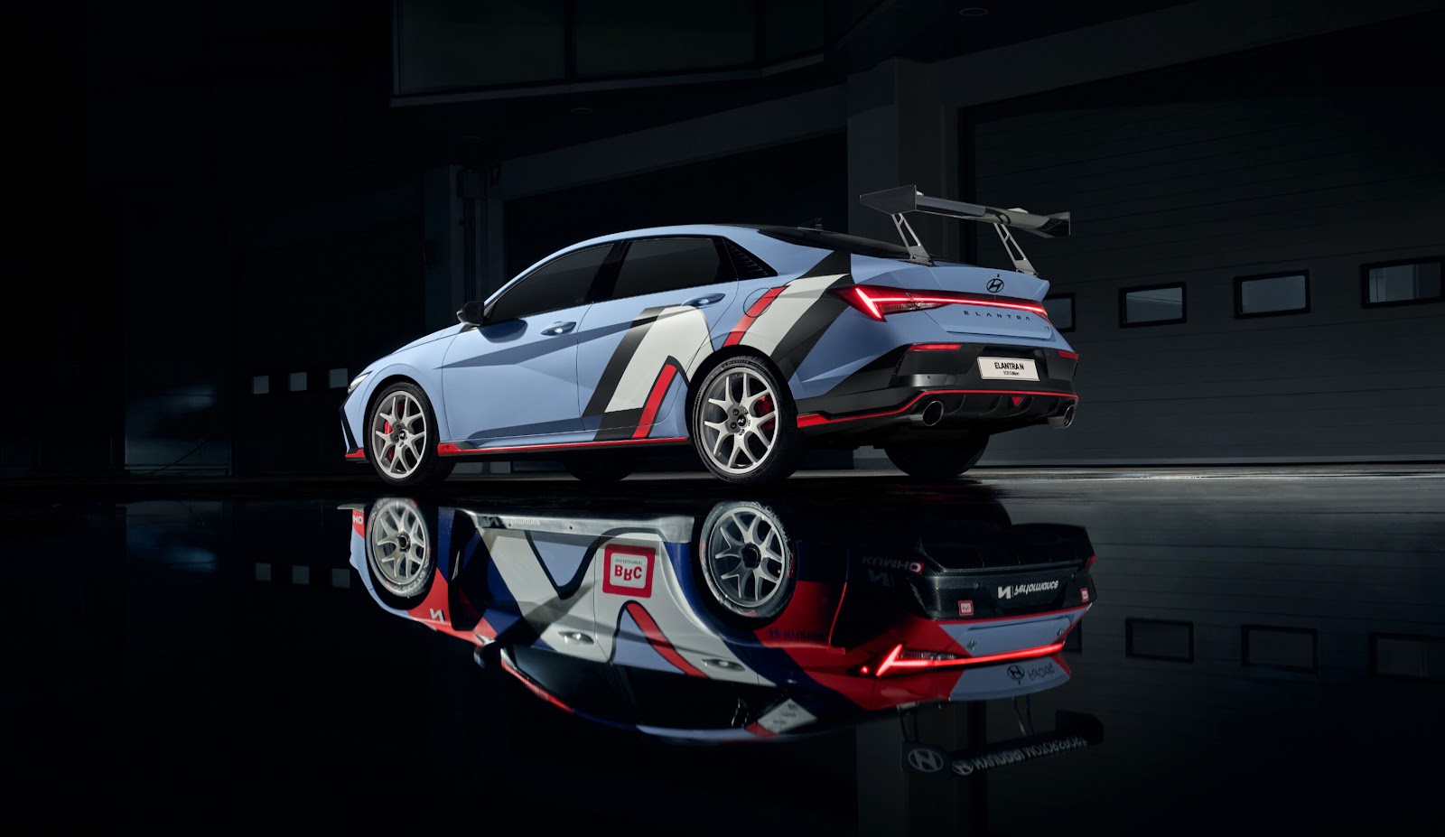 Hyundai Elantra N TCR Edition Уличная версия гоночного автомобиля