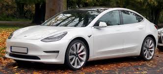 Основное руководство по обслуживанию Tesla Model 3 интервалы и процедуры.