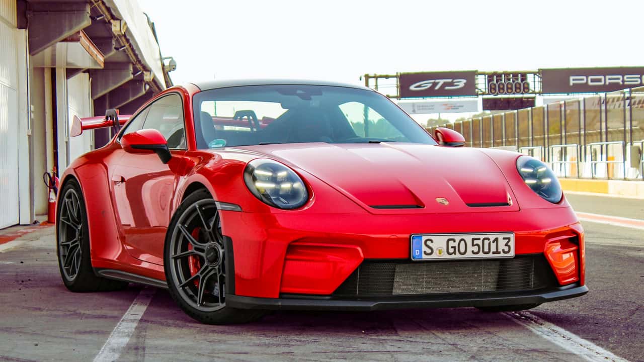 Угадай что? Новый 911 GT3 потрясающий обзор первого тест-драйва